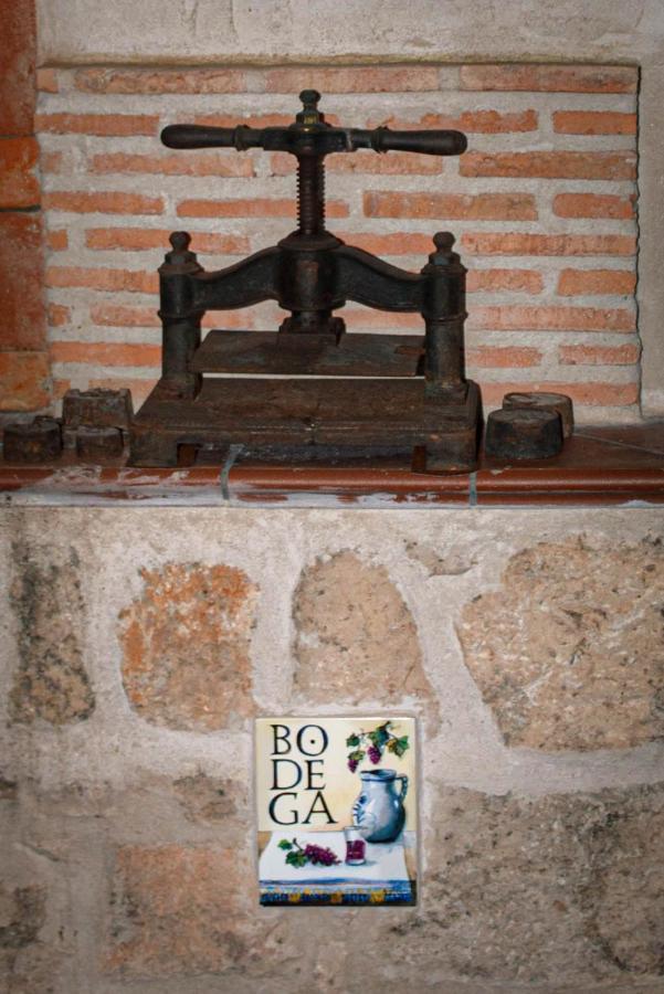 Casa Rural La Bodega, Ofrece Cata De Vino Gratis Horche Exterior photo